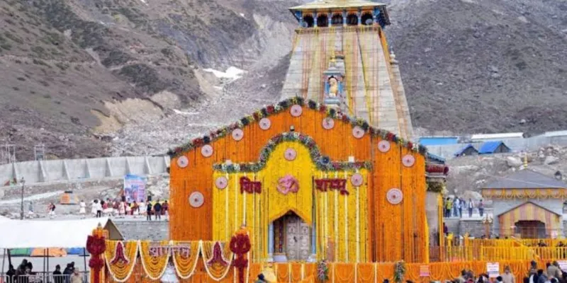  केदारनाथ यात्रा पर लगी अस्थायी रोक, बारिश से जंगलचट्टी में बोल्डर गिरने से पैदल मार्ग बाधित