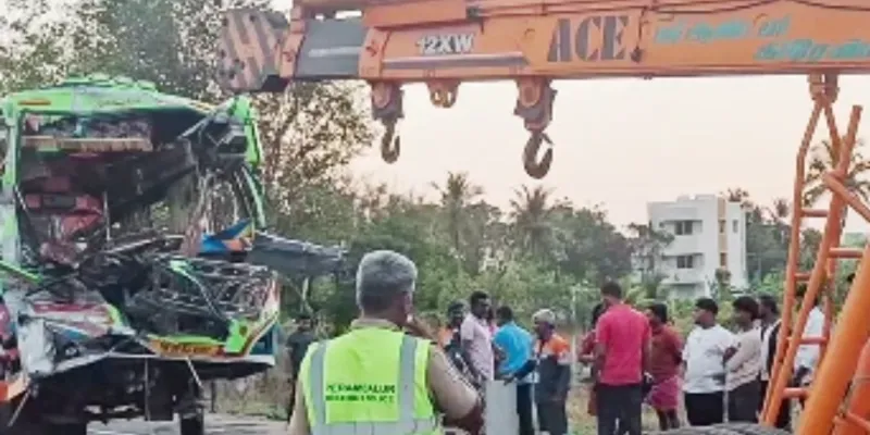 भिंड में मजदूरों से भरी पिकअप की डंपर से टक्कर, 8 की मौत; 25 घायल, CM योगी ने किया मुआवजे का ऐलान