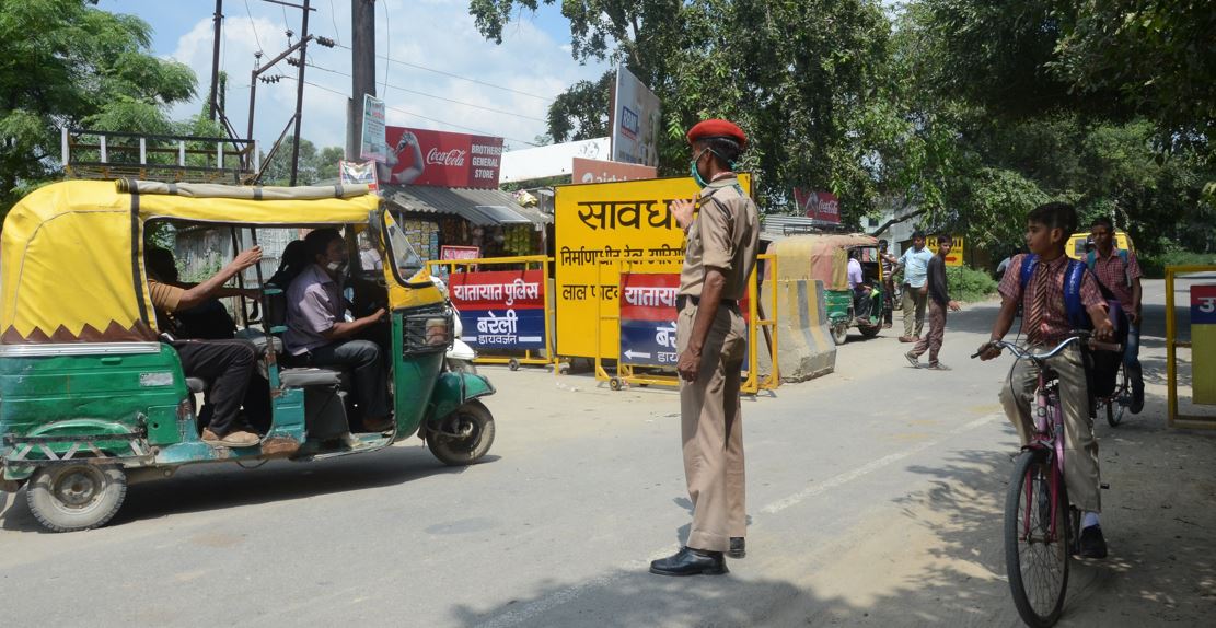 बरेली: दो दिन भी बंदी नहीं रख सका यातायात विभाग, लाल फाटक पर फिर जाम
