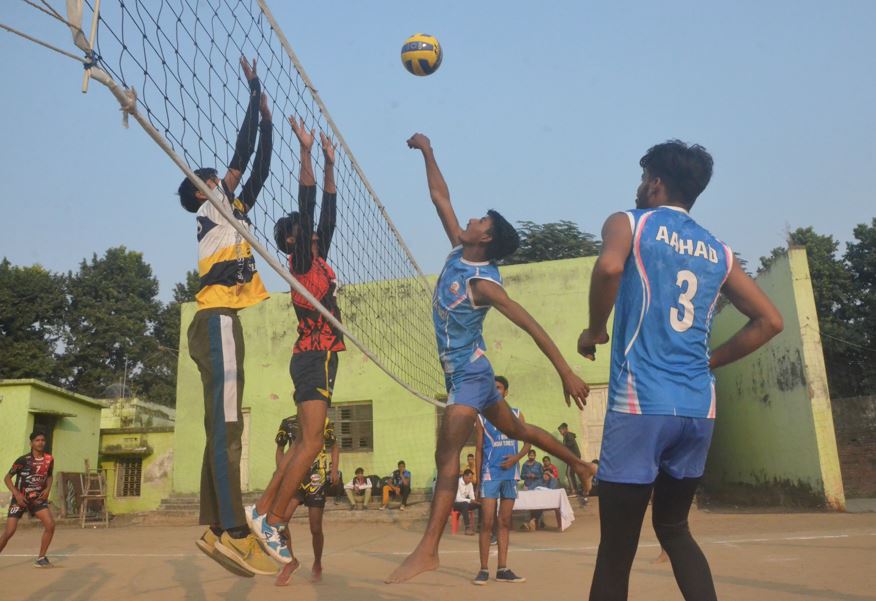 बरेली: ग्रामीण खेलकूद प्रतियोगिता में जिले के युवाओं ने दिखाया दम