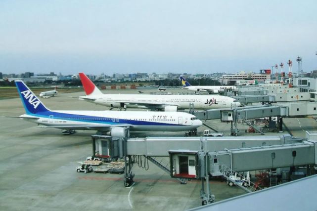 आलोचना के बाद जापान ने बदला फैसला, अंतरराष्ट्रीय उड़ानें फिर से होंगी शरू