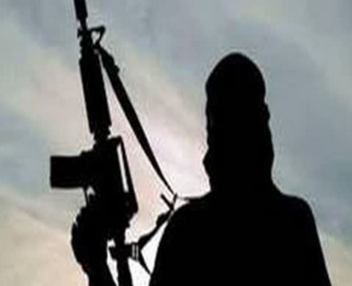 जम्मू कश्मीर के बडगाम में सुरक्षा बलों ने एक आतंकवादी किया गिरफ्तार, लश्कर ए तैयबा से जुड़े तार