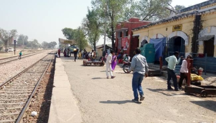 फर्रुखाबाद रेलखंड पर रेलवे ने वसूले सवा करोड़ रुपए