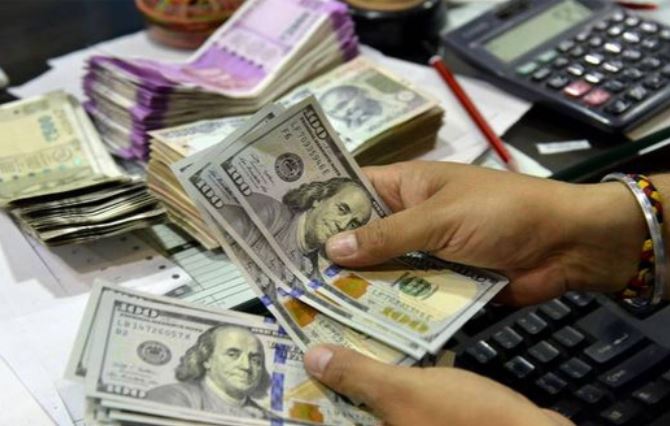 नेपाल के वित्त मंत्री ने प्रवासियों से देश में डॉलर खाते खोलने का किया अनुरोध