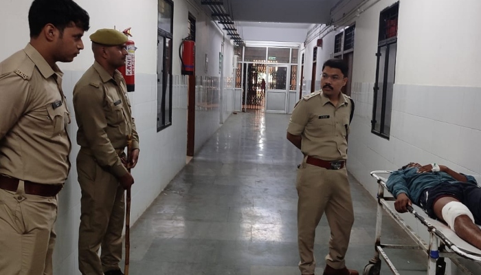 गोरखपुर: ट्रिपल मर्डर के आरोपी को पुलिस मुठभेड़ में लगी गोली, मेडिकल कॉलेज में भर्ती