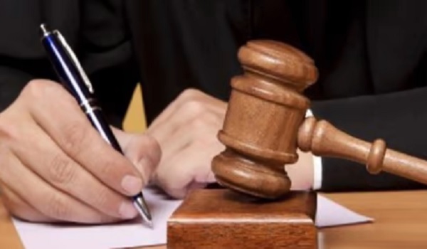 Singapore : ‘बार परीक्षा धोखाधड़ी’ मामले में भारतीय मूल के तीन प्रशिक्षु वकील नामजद