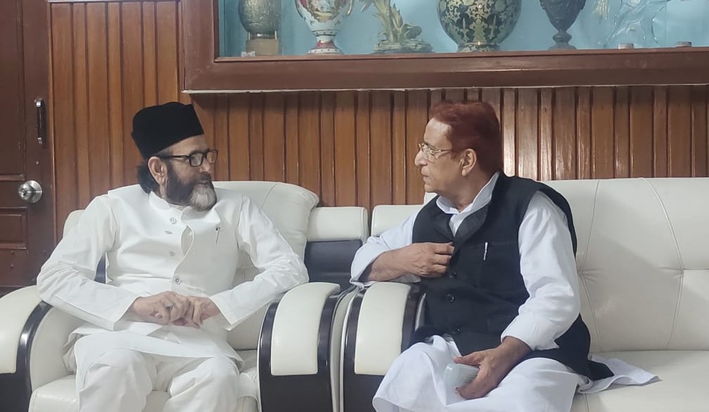 बरेली: मौलाना तौकीर रजा खान ने सपा नेता आजम खान से की मुलाकात, दोनों के बीच देश के मौजूदा हालात पर हुई चर्चा