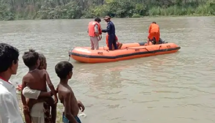 गाजियाबाद: मुरादनगर गंगनहर में डूबने से युवक की मौत, डीप डाइविंग टीम ने घंटों बाद निकाला शव