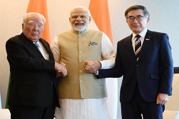 PM Modi Japan Visit : जापान में पीएम मोदी ने कारोबारियों से की मुलाकात, भारत में व्यापार बढ़ाने पर दिया जोर