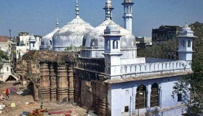Gyanvapi Masjid Case: जिला जज को सुप्रीम कोर्ट ने ट्रांसफर किया केस, सुनवाई 8 हफ्ते में पूरी करने का दिया आदेश