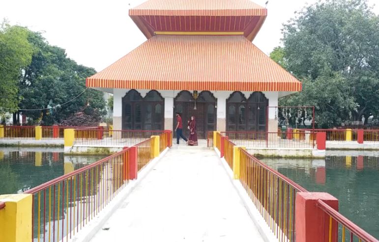 बरेली: पर्यटक स्थल बना पशुपतिनाथ मंदिर - Amrit Vichar