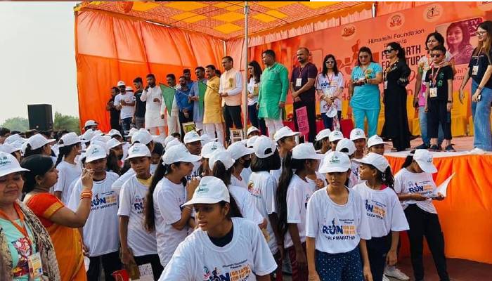 लखनऊ: विश्व पर्यावरण दिवस के अवसर 1090 चौराहे पर किया गया हाफ मैराथन का आयोजन