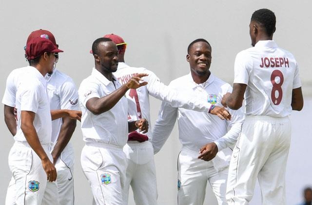 WI Vs BAN : दूसरे टेस्ट के लिए वेस्टइंडीज की टीम में कोई बदलाव नहीं, केमार रोच के हाथों में रहेगी तेज गेंदबाजी की कमान