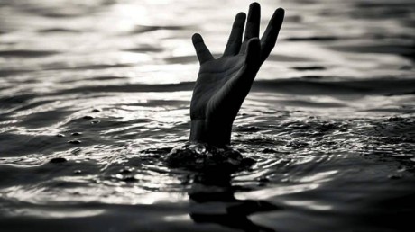 हरदोई : पानी की टंकी में गिरकर छात्र की मौत, मचा कोहराम