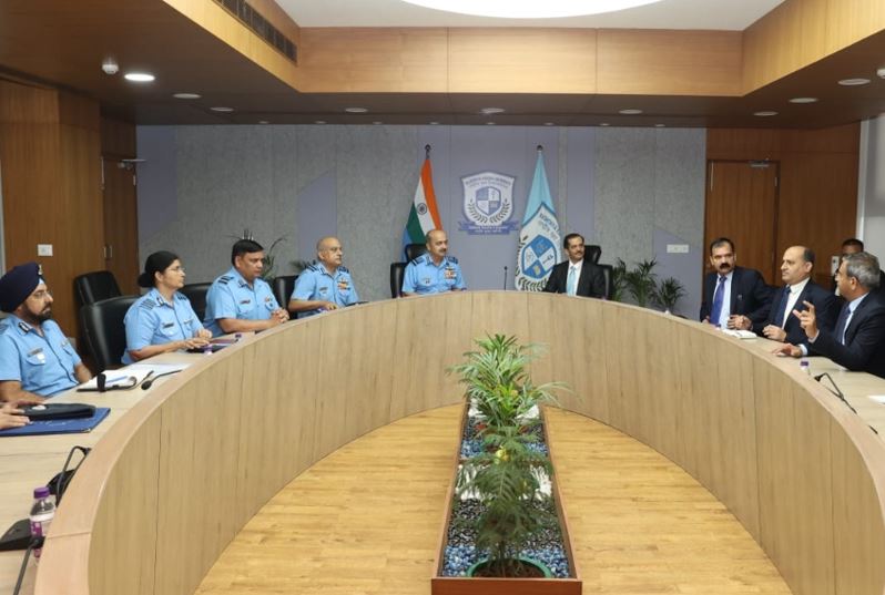 भारतीय वायुसेना ने राष्ट्रीय रक्षा विश्वविद्यालय के साथ किया एमओयू