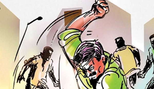 बिजनौर : गश्त के दौरान सिपाही और होमगार्ड को तीन युवकों ने पीटा