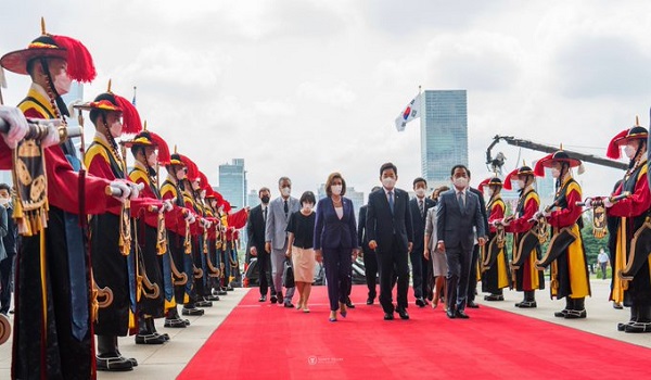 ताइवान दौरे के बाद दक्षिण कोरिया पहुंचे नैंसी पेलोसी, शीर्ष नेताओं से करेंगी मुलाकात