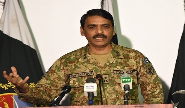 हेलीकॉप्टर दुर्घटना में मारे गए पाकिस्तान कोर कमांडर के स्थान पर लेफ्टिनेंट जनरल आसिफ गफूर नियुक्त
