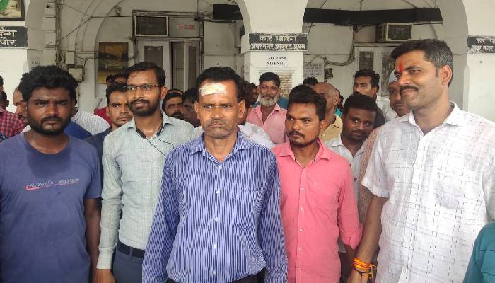 लखनऊ: नगर निगम में ठेका कर्मचारियों को नहीं मिला सात माह से वेतन, तंगहाली में जिंदगी गुजारने को मजबूर