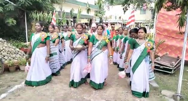 बरेली: आदिवासी उत्थान कल्याण समिति ने किया ‘कर्मा पूजा’ का आयोजन, सांस्कृतिक कार्यक्रम किए प्रस्तुत