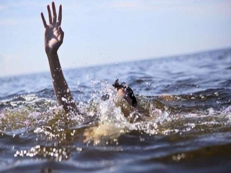 हमीरपुर: नहाते समय गहरे पानी में डूबने से बच्चे की मौत