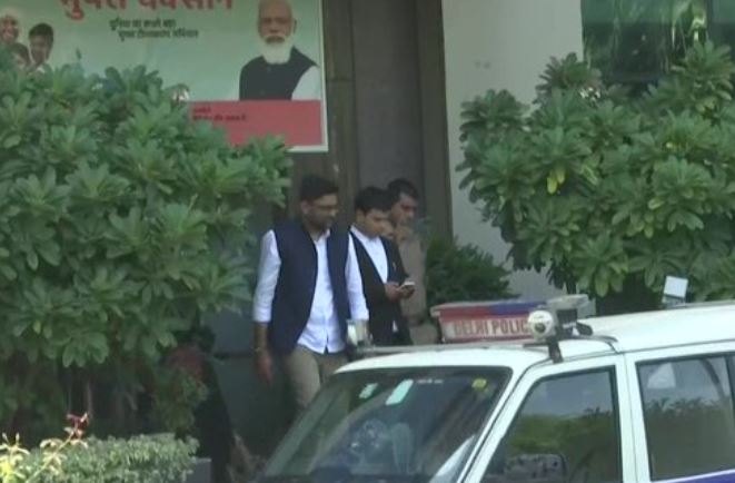 दिल्ली पुलिस की हिरासत में गुजरात AAP अध्यक्ष गोपाल इटालिया, PM मोदी पर की थी आपत्तिजनक टिप्पणी