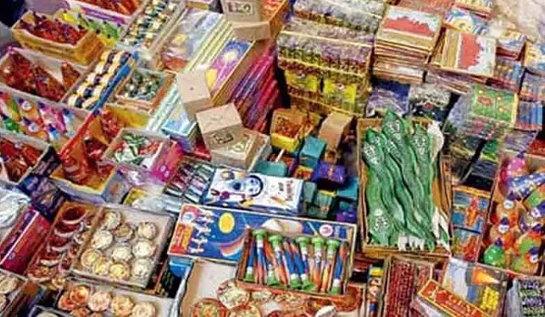 मुरादाबाद : अज्वलनशील शेड में होगी पटाखों की बिक्री, इन नियमों का करना होगा पालन