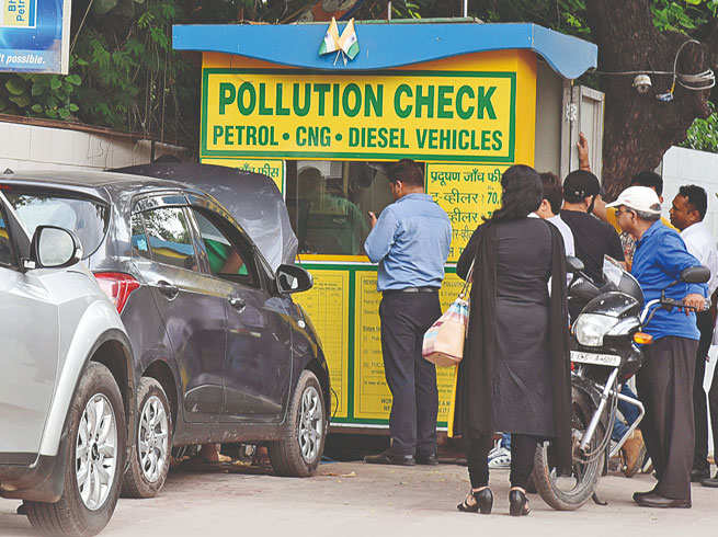 Alert! Delhi में बिना PUC नहीं मिलेगा Petrol-Diesel, तारीख नोट कर लें