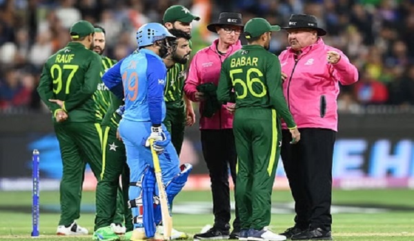ICC T20 WC : पाकिस्तान टीम में भी सूर्यकुमार की ‘दहशत’, बताया वर्ल्ड कप में सबसे बड़ा खतरा