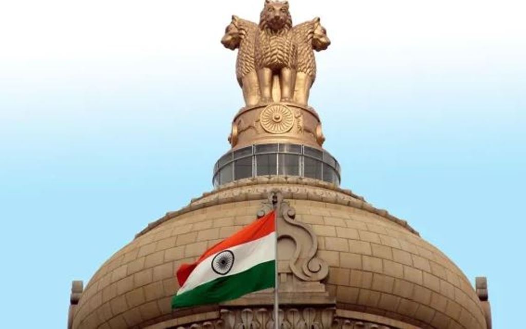 दिल्ली और केंद्र के बीच शक्ति विवाद कोर्ट की बड़ी पीठ को संदर्भित किया जाए: केंद्र सरकार 