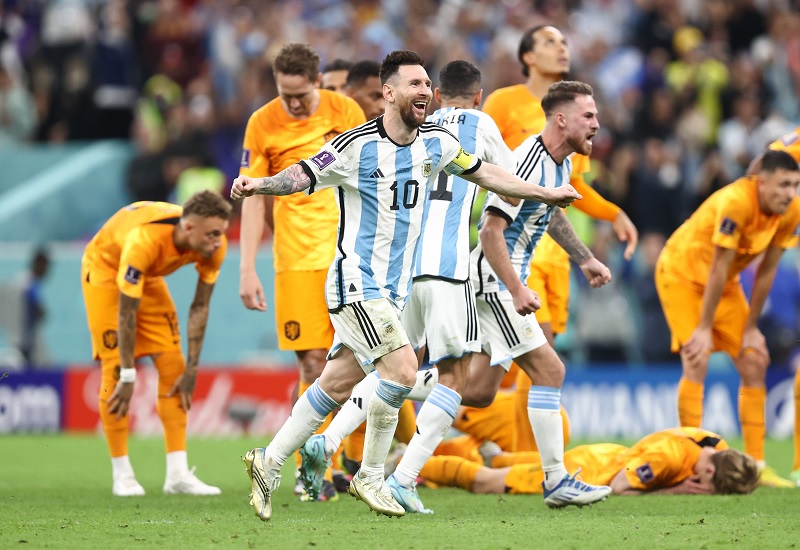 FIFA World Cup 2022 : लियोनेल मेस्सी की अर्जेंटीना सेमीफाइनल में, नीदरलैंड को पेनल्टी शूटआउट में हराया