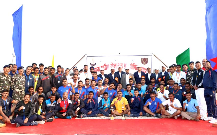 लखनऊ: एसएसबी जवानों में दिखी राष्ट्रीय खिलाड़ियों की प्रतिभा, फोर्थ बटालियन में दो दिवसीय खेल कूद प्रतियोगिता आयोजित