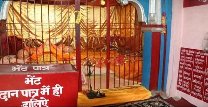 Joshimath Crisis: नृसिंह मंदिर का एक हिस्सा धंसने से चिंता बढ़ी, आदिगुरू शंकराचार्य के गद्दीस्थल की दरारें बरकरार