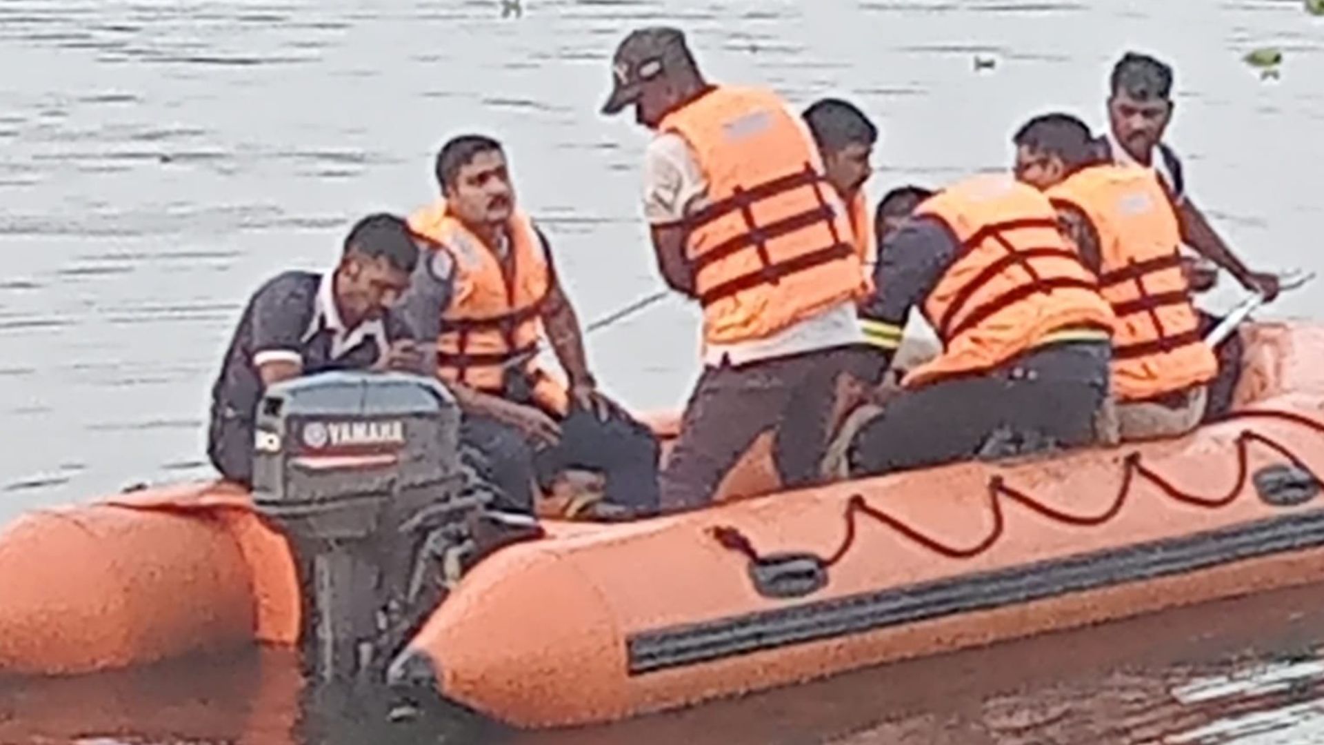 पुणे: परिवार के सात सदस्यों के शव नदी में मिले, हिरासत में पांच लोग