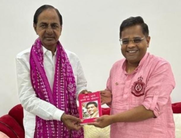 जनता कांग्रेस छत्तीसगढ़ (जे) के नेता अमित जोगी ने की तेलंगाना के मुख्यमंत्री राव से मुलाकात