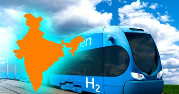 धरोहर और पहाड़ी मार्गो पर 35 हाइड्रोजन रेलगाड़ियां चलाने की परिकल्पना : रेल मंत्री