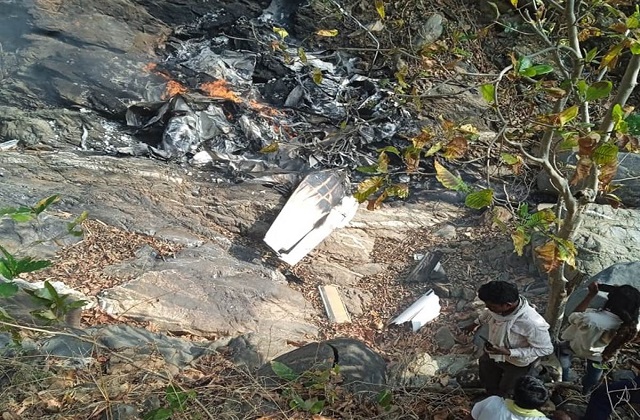 मध्यप्रदेश : बालाघाट में विमान दुर्घटनाग्रस्त, पायलट समेत दो मौत