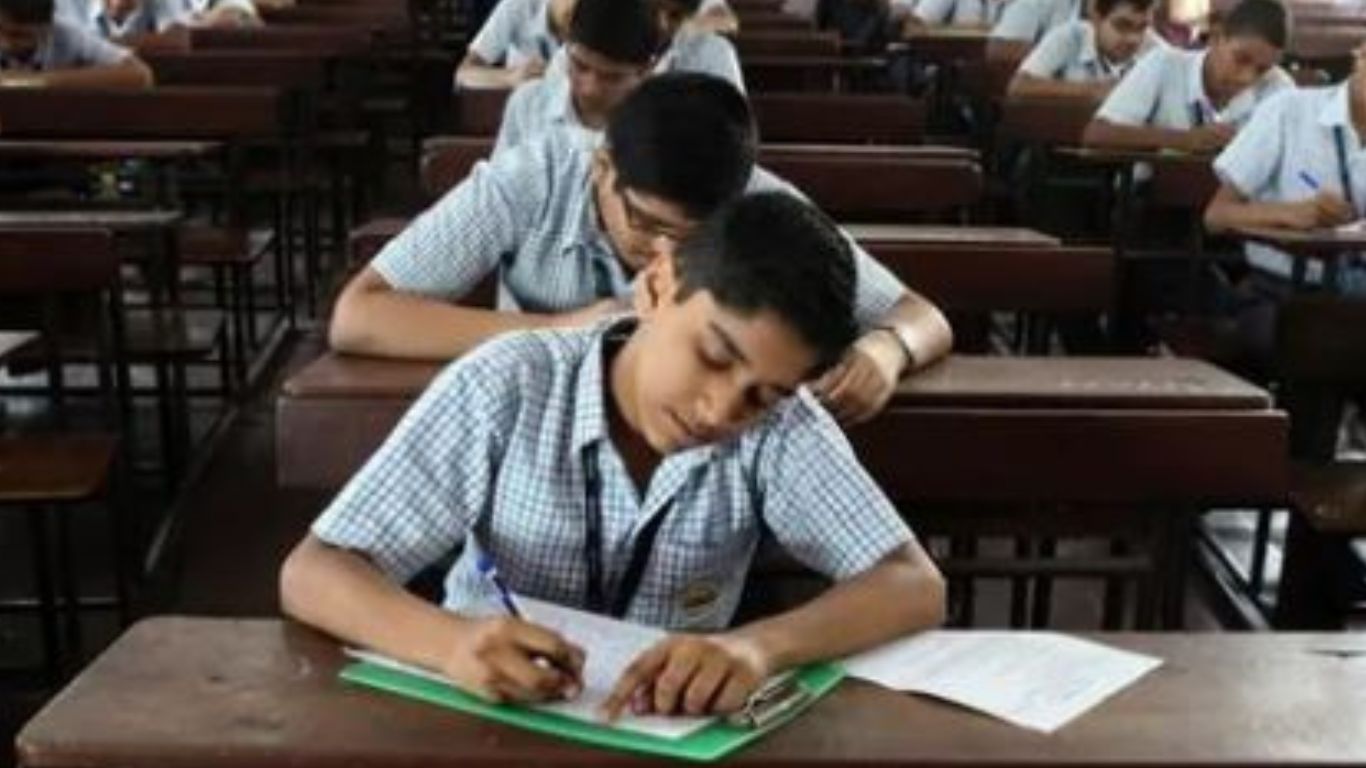 Uttarakhand Board Exam: 16 मार्च से होंगी प्रदेश में 10वीं और 12वीं की परीक्षा, अति संवेदनशील परीक्षा केंद्र पर विशेष नजर  
