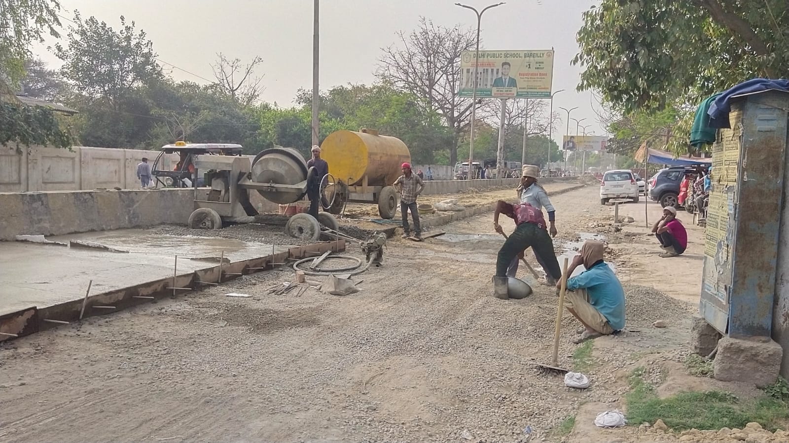 बरेली: सिटी स्टेशन रोड से गुजरने वालों को मिलेगी बड़ी राहत, 15 दिन में तैयार हो जाएगा रोड