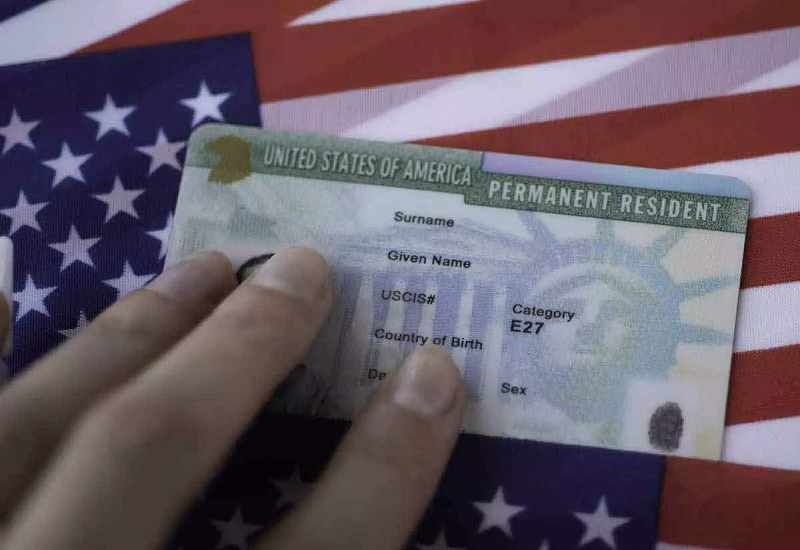 भारतीयों के लिए ग्रीन कार्ड के लंबे इंतजार की वजह हर देश के लिए निर्धारित कोटा है : अमेरिकी अधिकारी 