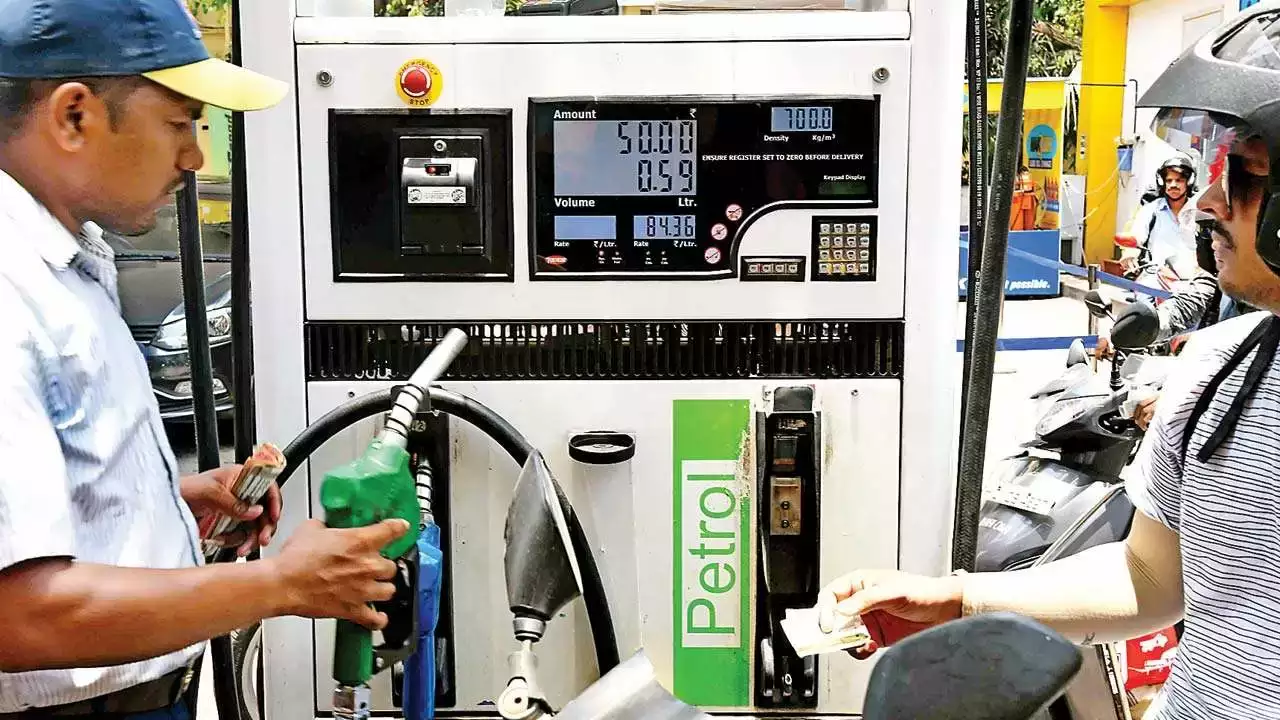हल्द्वानी: पेट्रोल पंप पर लगाया 5 हजार रुपये का जुर्माना 