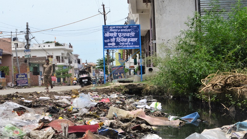 मुरादाबाद : बरसात से पहले जलभराव की समस्या दूर करा दो सरकार