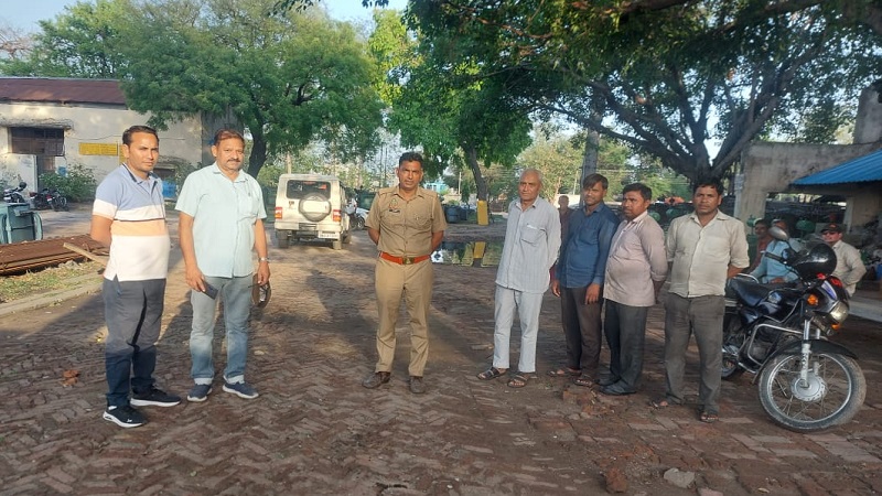 रामपुर: सिविल लाइंस क्षेत्र में तेंदुआ दिखाई देने से हड़कंप, हो रही कांबिंग