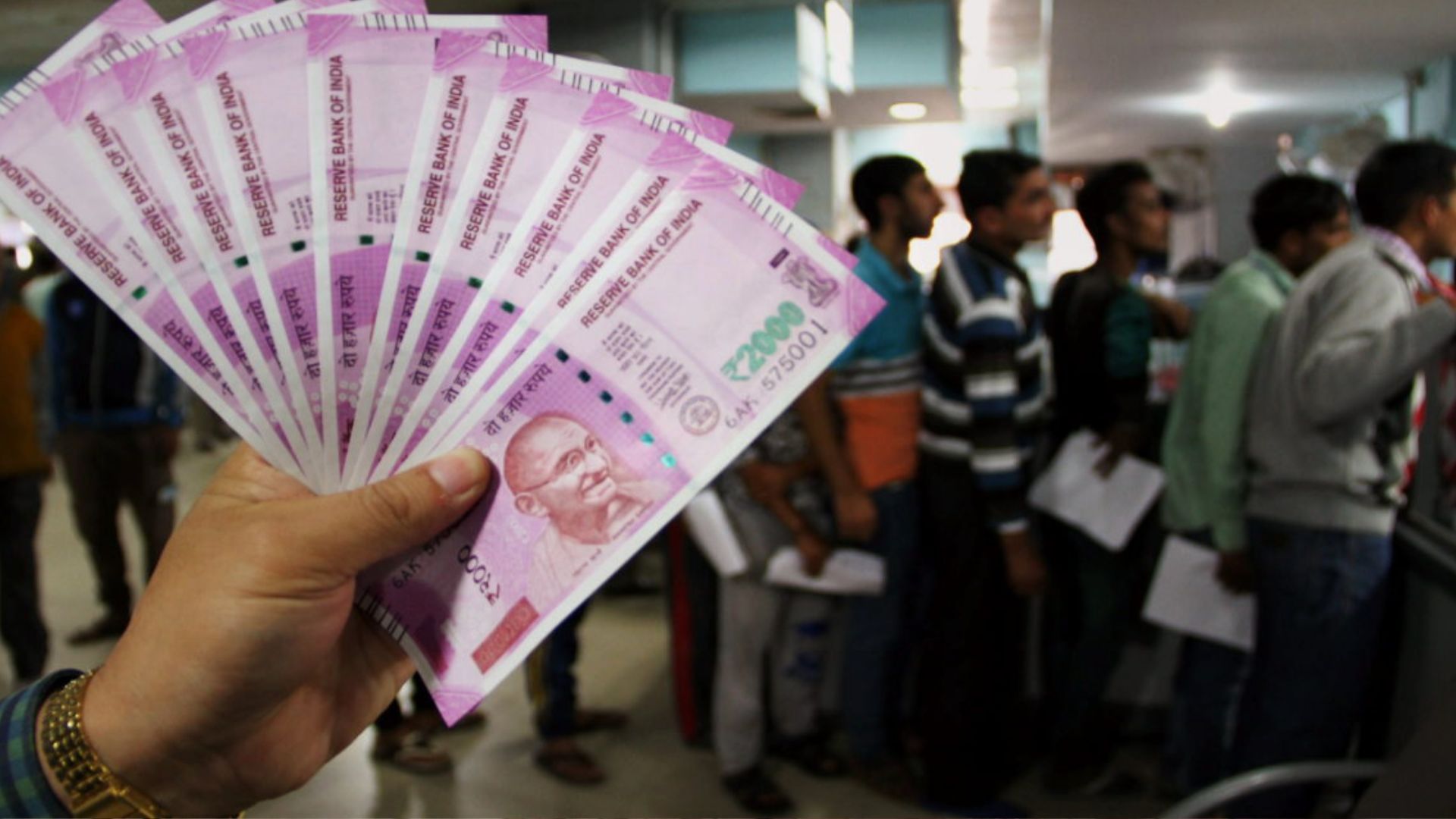 2000 रुपये के नोट से जुड़े हाईकोर्ट के फैसले को सुप्रीम कोर्ट में दी गई चुनौती 