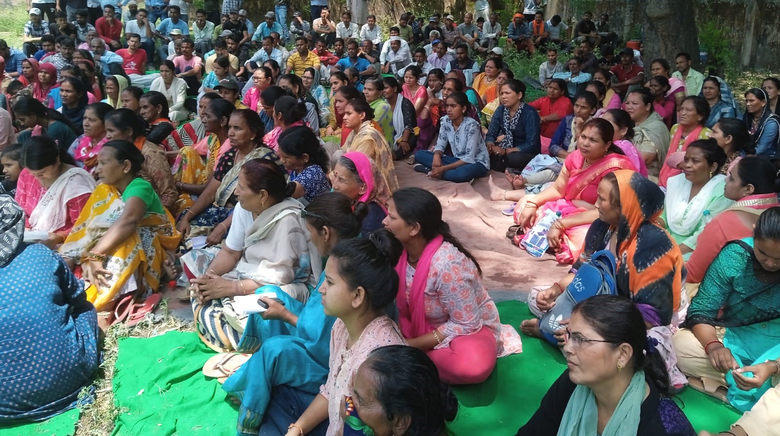 रामनगर: अतिक्रमण हटाने के खिलाफ महापंचायत में उमड़े सैकड़ो लोग
