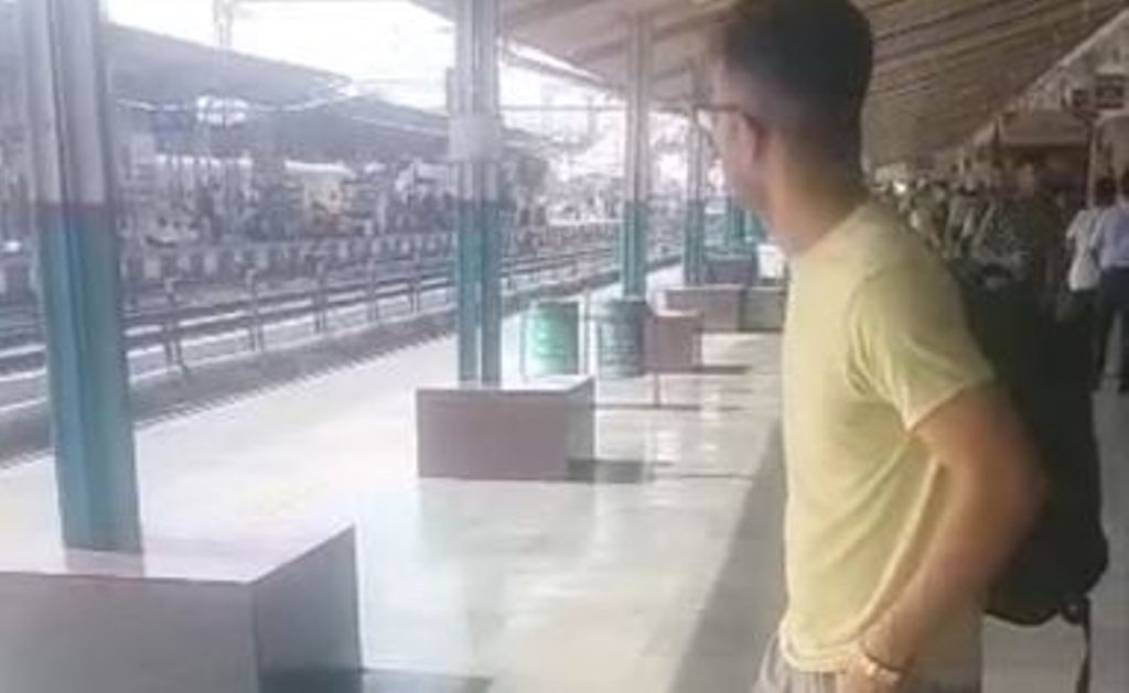 बरेली: ढूंढते रह गए यात्री...रेलवे ने बताया प्लेटफार्म पर खड़ी है ट्रेन