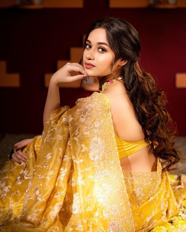 Check out Jannat Zubair's lovely ethnic collection | Times of India