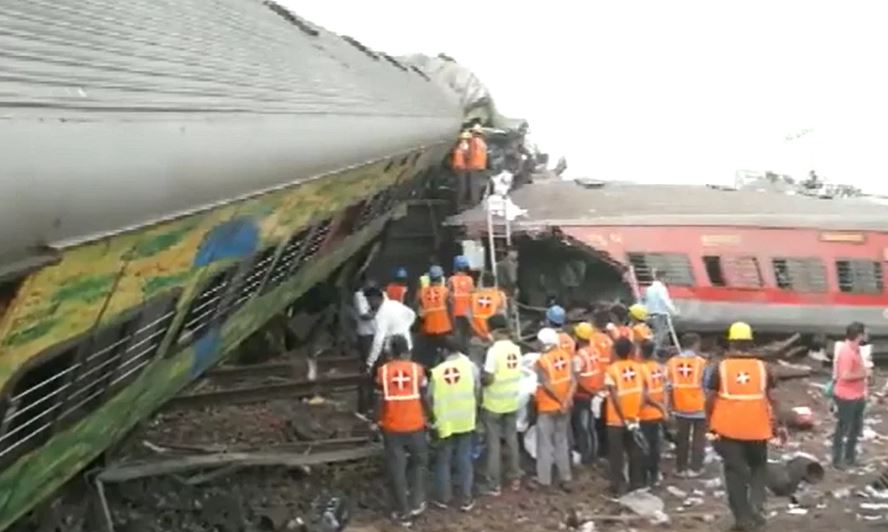 ओडिशा ट्रेन दुर्घटना: विपक्षी दलों ने हादसे में मारे गए लोगों के प्रति जताया शोक 