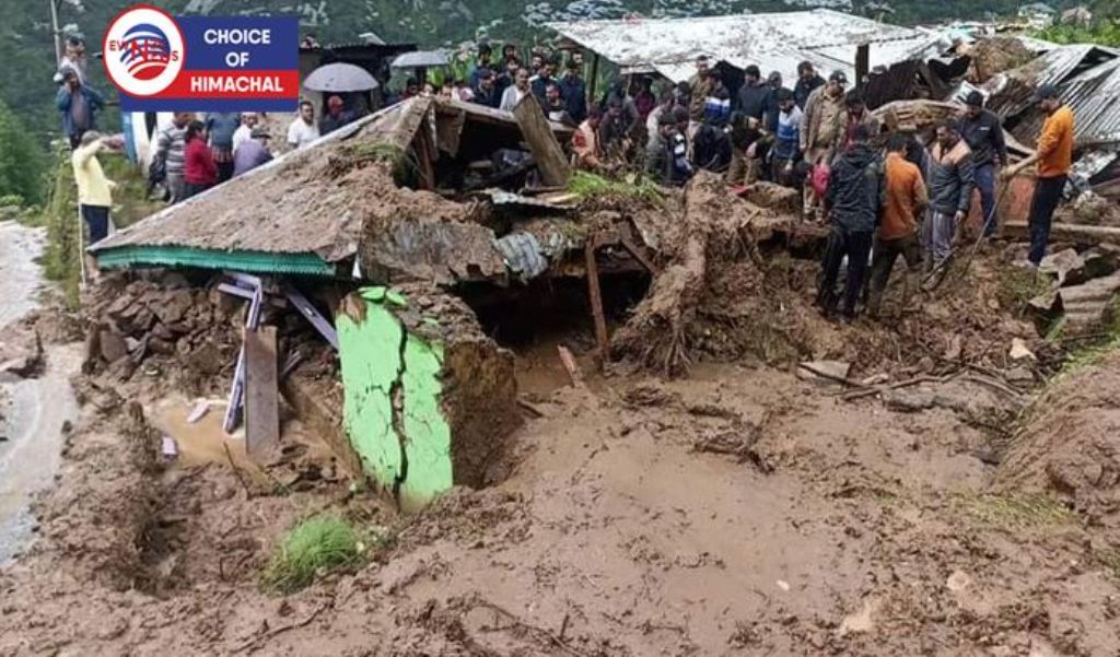 हिमाचल में बारिश का कहर जारी, कई शहरों में घर और गाड़ियां पानी में बहे, सड़कें और हाइवे क्षतिग्रस्त