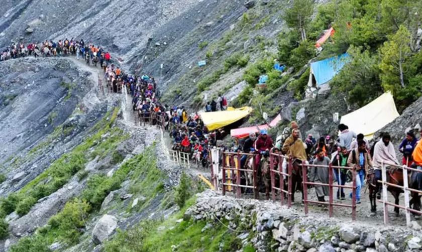 अमरनाथ यात्रा: 3,898 तीर्थयात्रियों का 22वां जत्था जम्मू से हुआ रवाना 